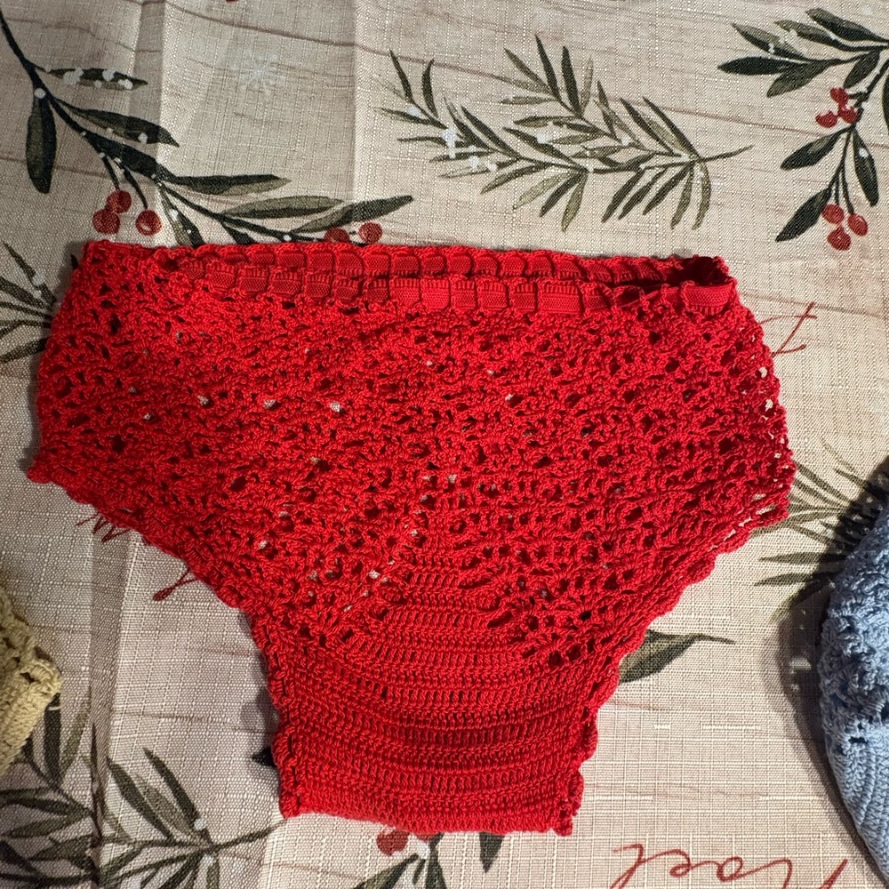 Vintage Handmade Crochet Baby Bloomers Set (Yellow, Red, Blue) + Red Booties - Picture 4 of 7